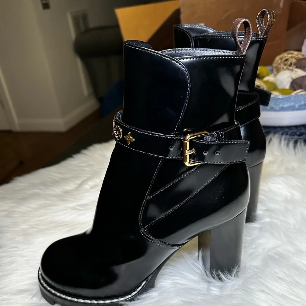 LV STAR TRAIL ANKLE BOOT - Picture 11 of 14